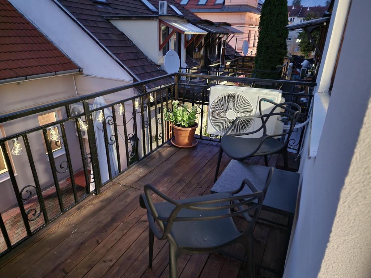Schmidt Apartman Miskolc Belvarosaban エクステリア 写真